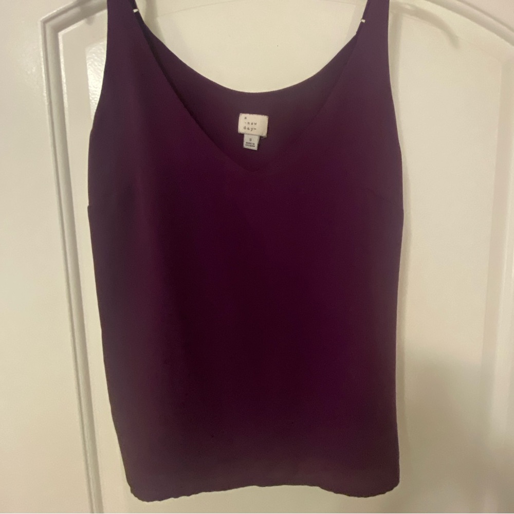 A New Day Purple V-Neck Cami Spaghetti Strap Top